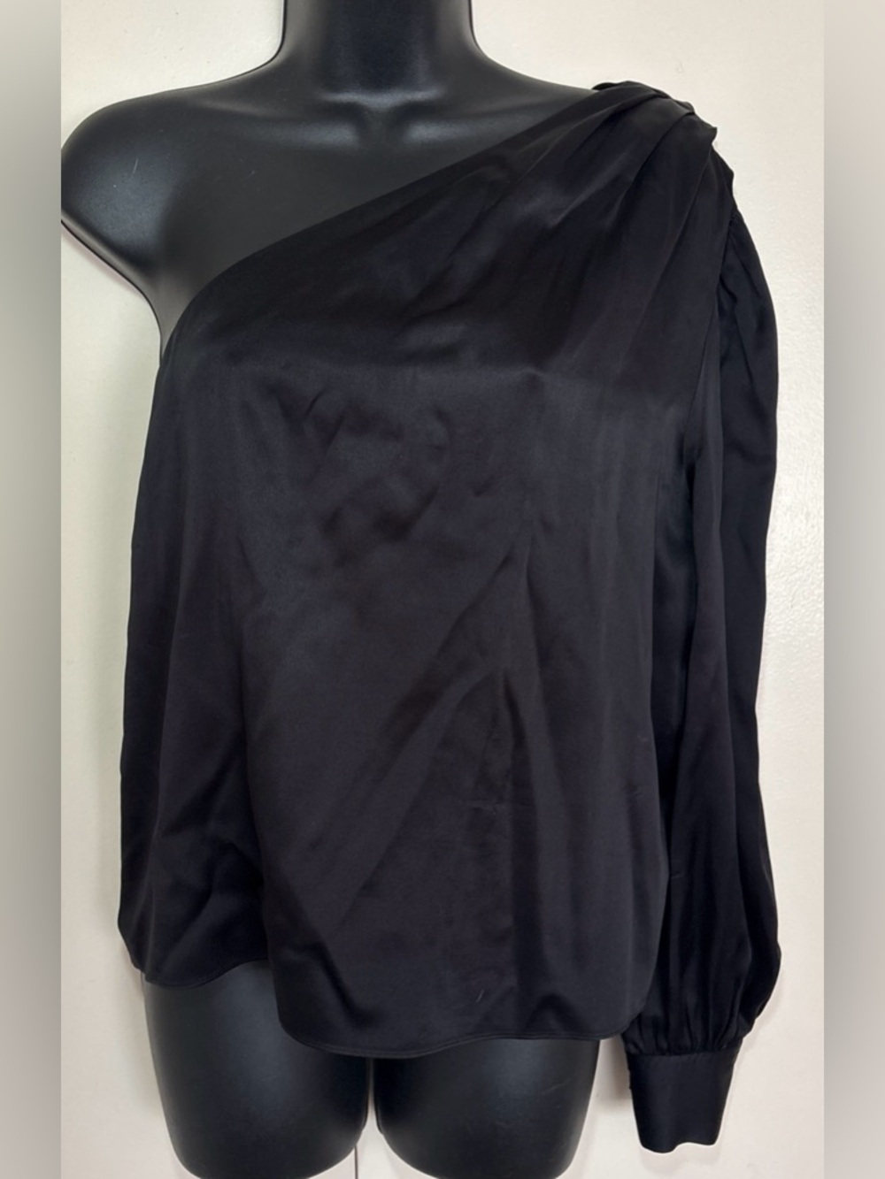 FRAME Relaxed One Shoulder Silk Blouse Sz M Top Black Satin Puff Sleeve